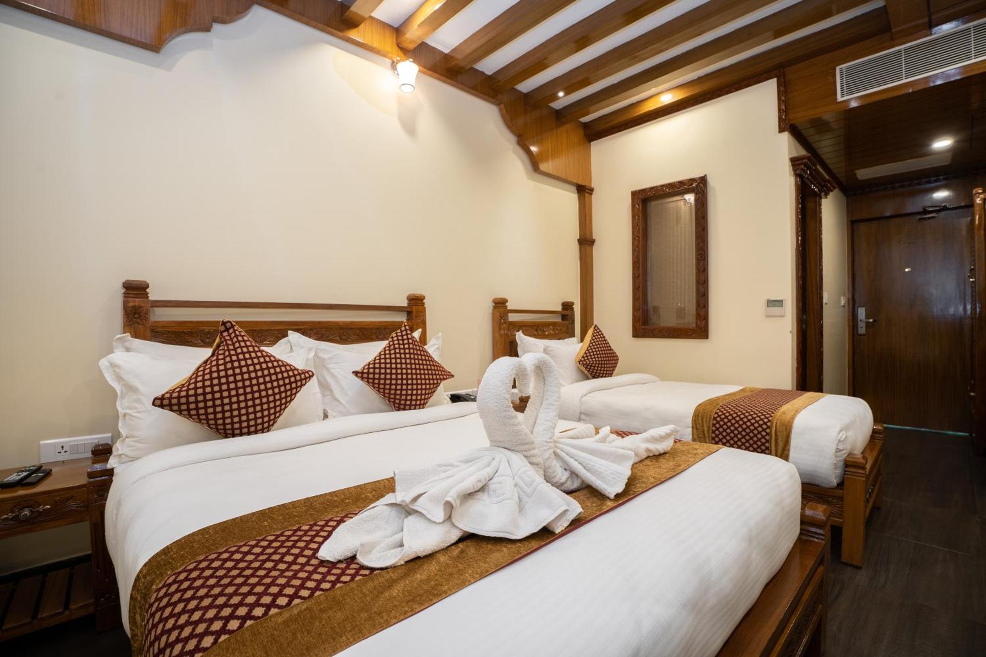 Surya Heritage Hotel Kathmandu Bagian luar foto