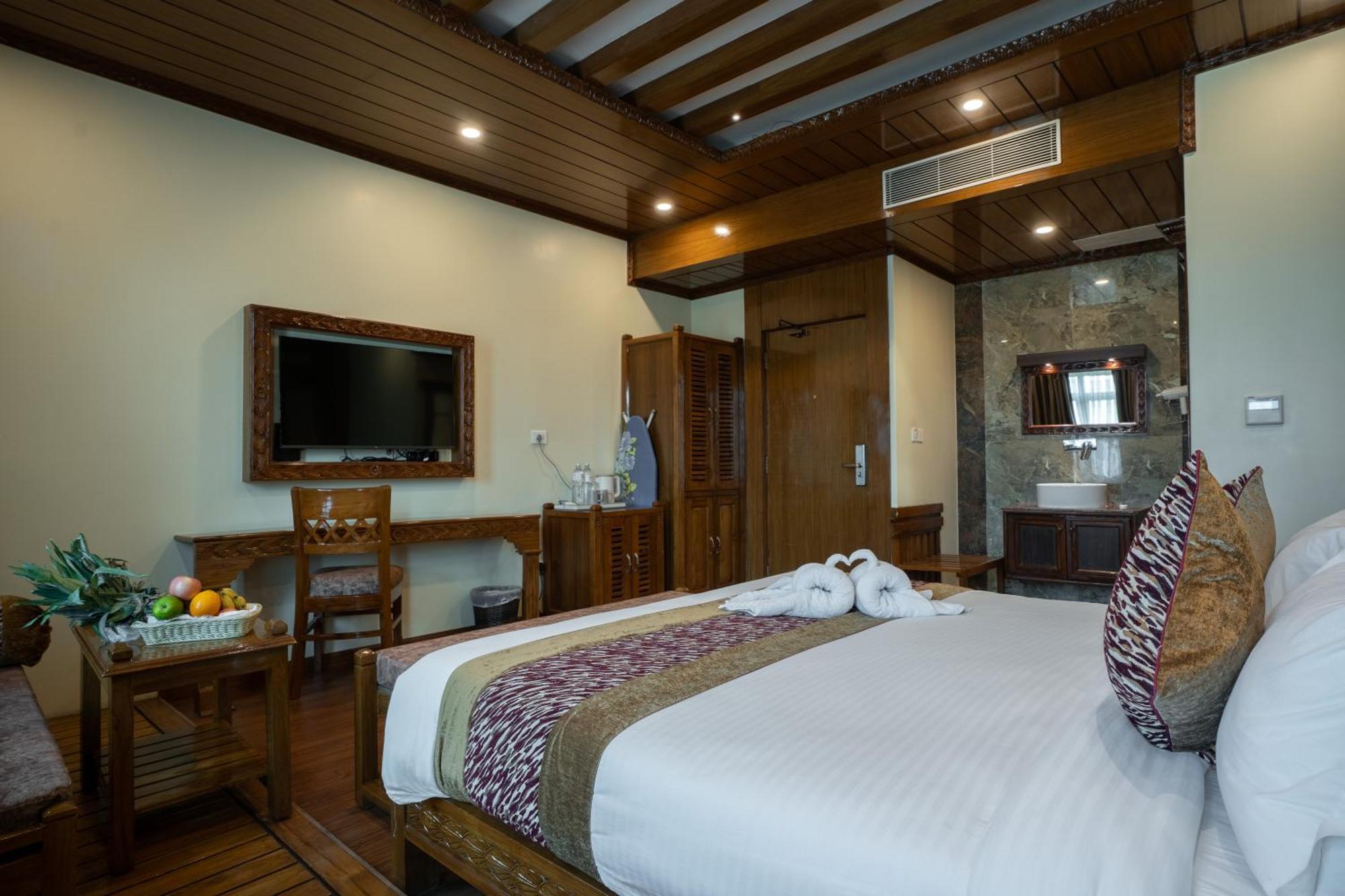 Surya Heritage Hotel Kathmandu Bagian luar foto
